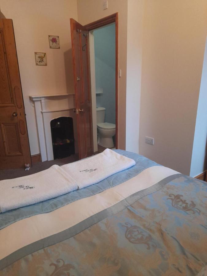 Home From Home Guesthouse Leiston Bagian luar foto