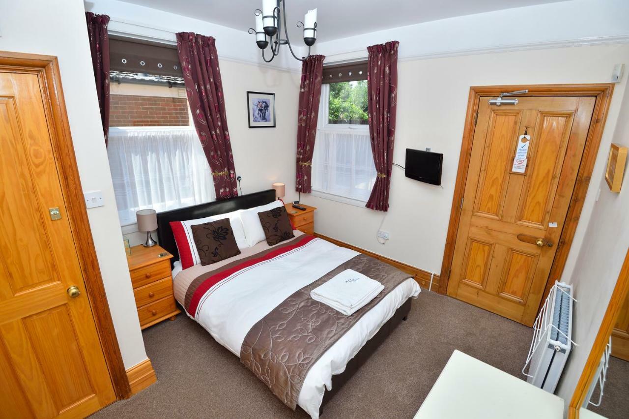 Home From Home Guesthouse Leiston Bagian luar foto
