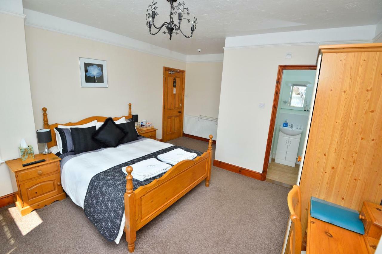 Home From Home Guesthouse Leiston Bagian luar foto