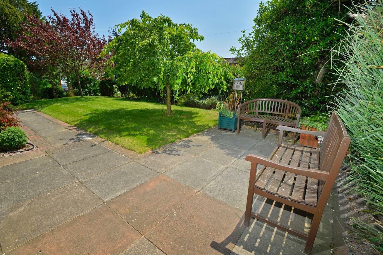 Home From Home Guesthouse Leiston Bagian luar foto